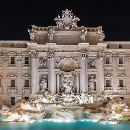 Palace Fontana Di Trevi Apartments Rome Bagian luar foto